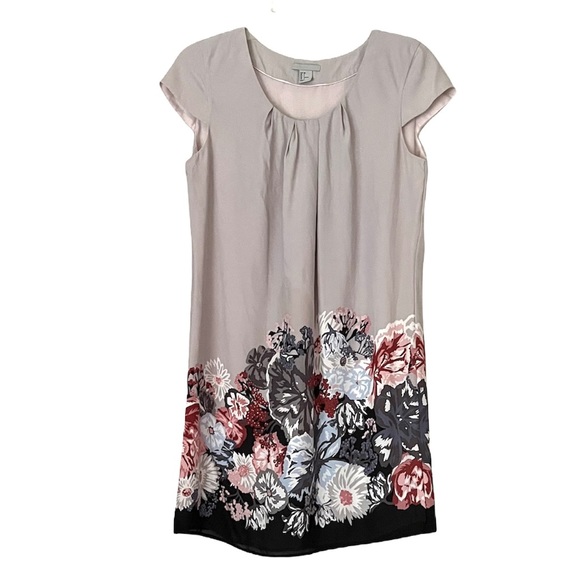 ⛔️ SOLD ⛔️ H&M Floral print Shift Dress cap sleeve size 8 - Picture 3 of 8